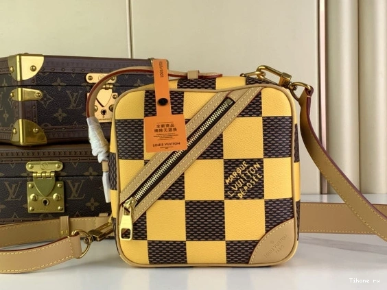 Cheap Messenger-24*24*8CM Chess VUITTON LOUIS 0815